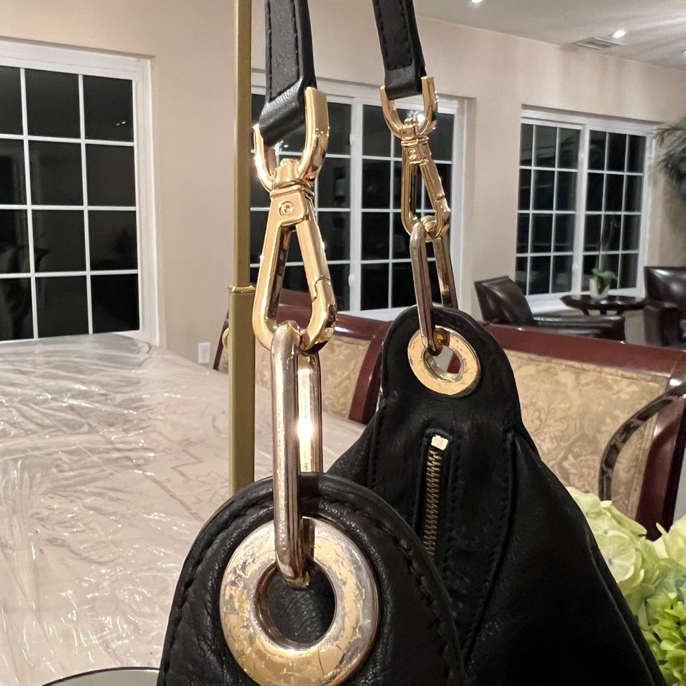 Michael Kors Black Leather Hobo Bag Gold Hardware Shoulder Bag - Picture 4 of 9